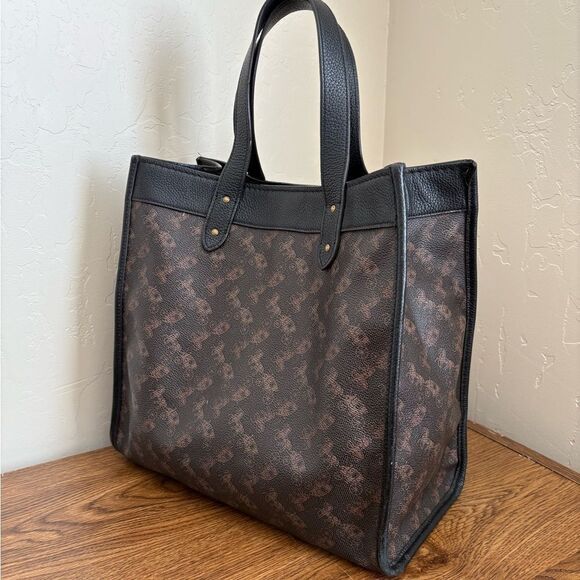 Coach Field Large Tote - Picture 3 of 6